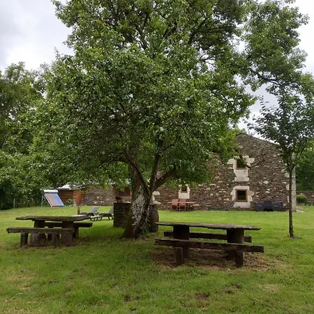 호스텔 O Xistral Abadín